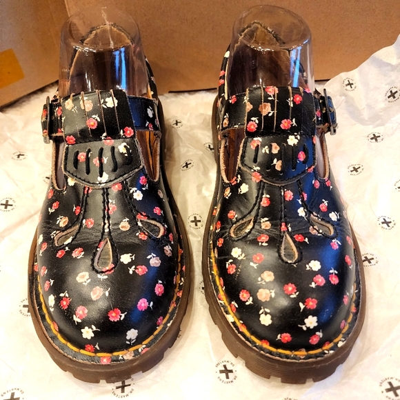 Vintage 80s Dr. Martens Mary Jane - Picture 3 of 11
